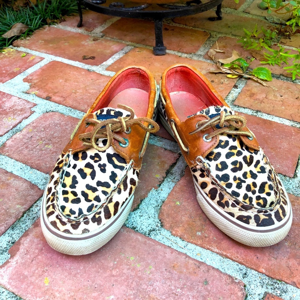 Sperry Top Sider Animal Print Womens Sneakers size 7.5 Coral Tan Brown Leather